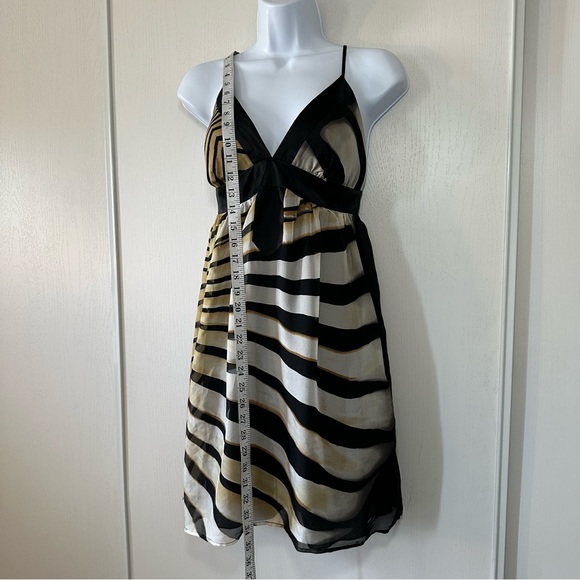 SINGLE DRESS 100% Silk Spaghetti Strap Fit & Flare Animal Print Dress- Petite - Picture 2 of 10